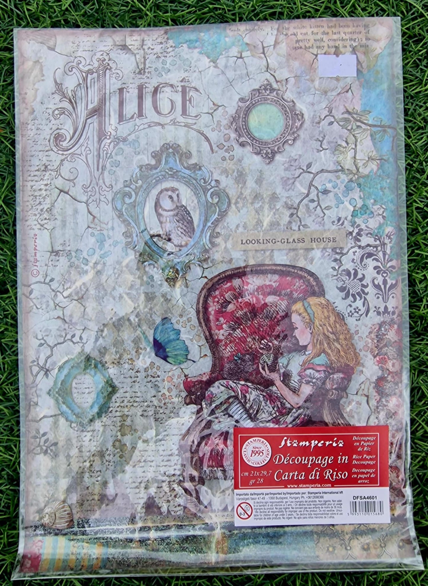 Stamperia Rice Paper, A4 - Alice in Wonderland (Chair)